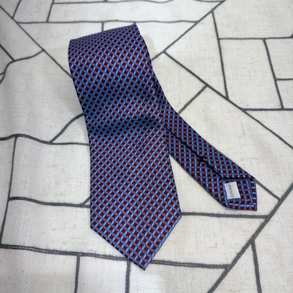 Burma Bibas Silk Necktie 3.5" Blue Burgundy Geometric Chain Link Pattern‎ Tie